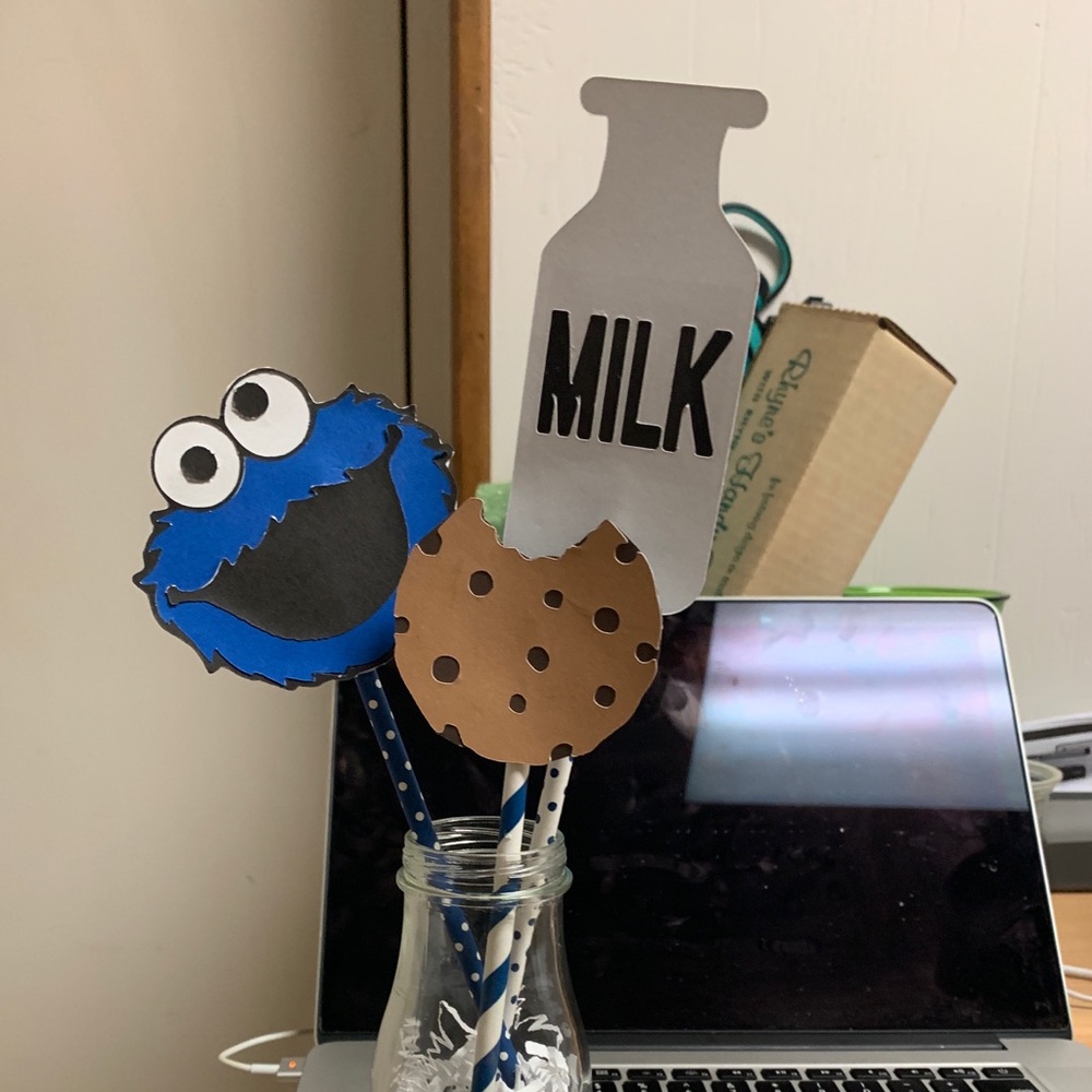 Cookie Monster theme center pieces